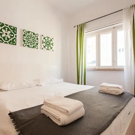 Bed At Graca Apartmán Lisboa